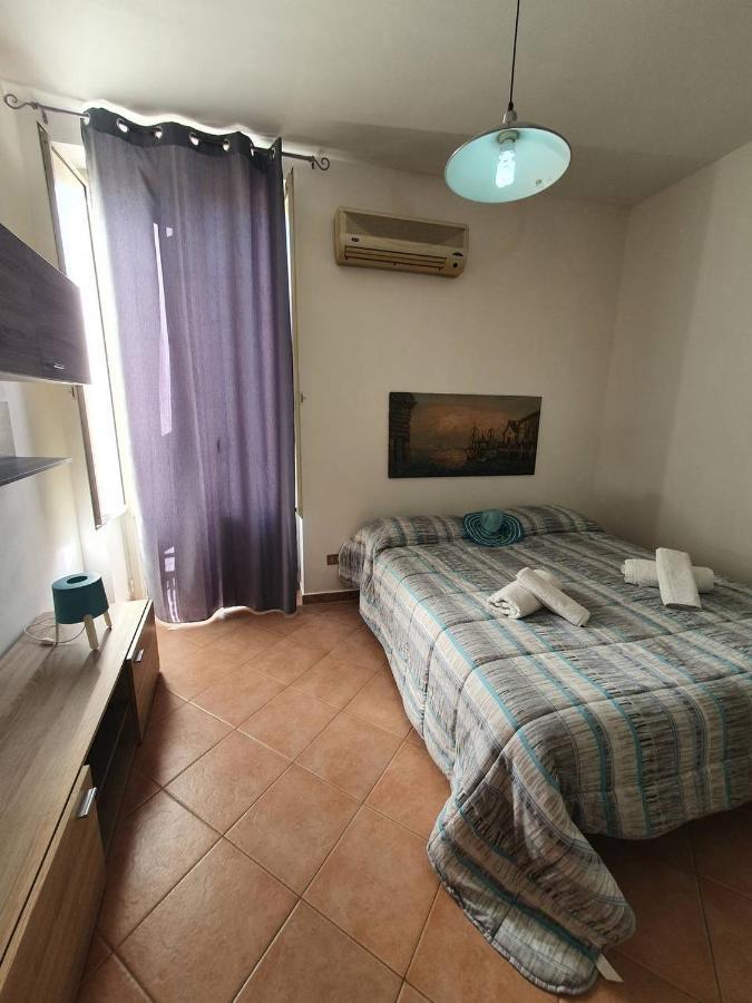 Al Cortile Di Maqueda Apartment Palermo Bagian luar foto